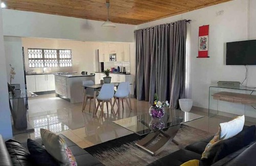 Harare House | Charming 3-Bedroom Apartment