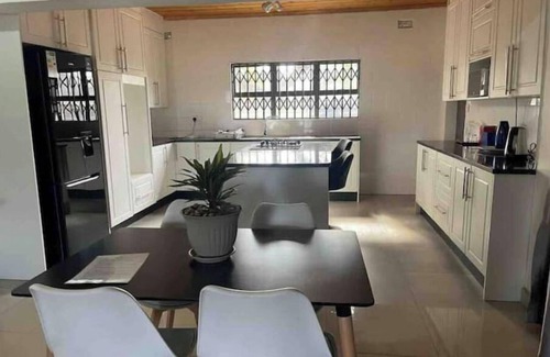 Harare House | Charming 3-Bedroom Apartment