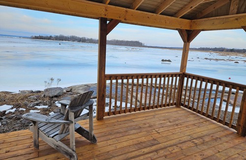Georgian Bay House | Charming 3-bedroom cottage in 1.5 hour drive from Toronto at Muskoka region.