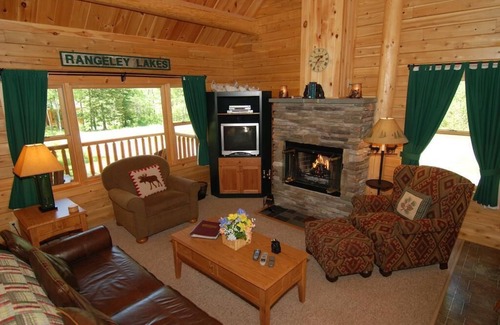Rangeley Cabin | Charming 3-bedroom cabin with fitness room, WiFi in serene Rangeley