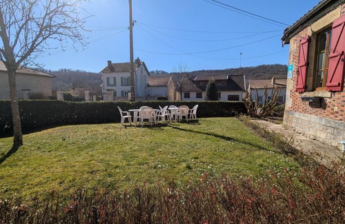 Futeau Cottage | Charming 3-Bedroom Cottage in Verdant Futeau, Near Verdun and Châlons-en-Champagne