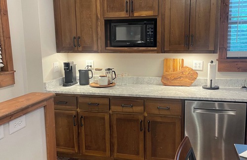 Fairhope Other | Charming 3-bedroom farmhouse in peaceful Fairhope with AC