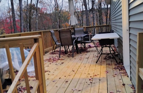 Jefferson House | Charming 3-bedroom house in welcoming Jefferson with WiFi, AC
