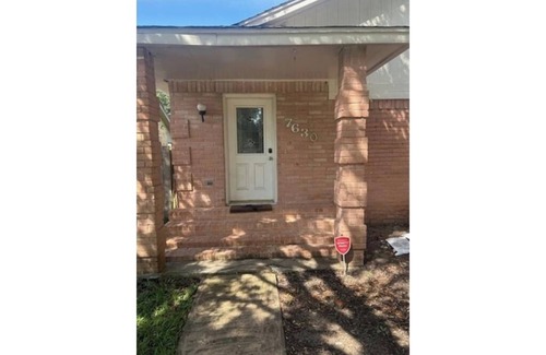 Clodine House | Charming 3-bedroom house with AC, WiFi in awesome Houston