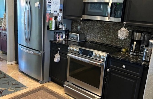 Concord House | Charming 3-bedroom house with WiFi, AC in lovely Concord
