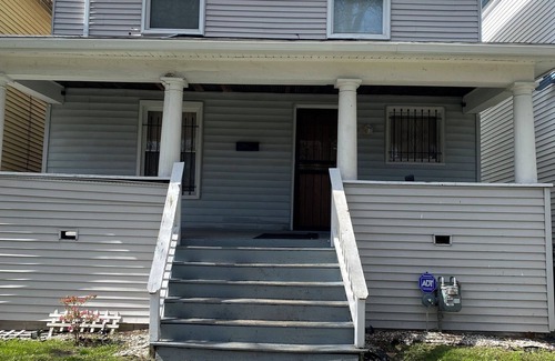 Drayton Plains House | Charming 3-bedroom house with AC and WiFi in marvelous Detroit