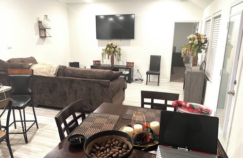 Hammond House | Charming 3-bedroom house in Hammond with WiFi, Ready for Superbowl in NOLA.