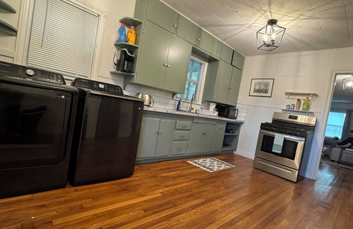 South Overton House | Charming 3-bedroom house with AC and WiFi in delightful Lubbock