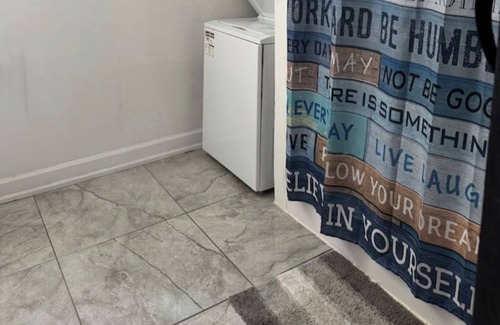 London House | Charming 3-bedroom house in beautiful London with AC