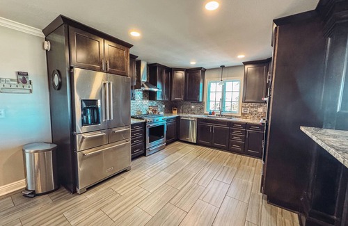 Logan House | Charming 3-bedroom house with AC and WiFi in the Hocking Hills