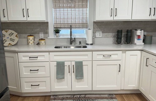 Salem House | Charming 3-bedroom house in the HEART of SALEM!
