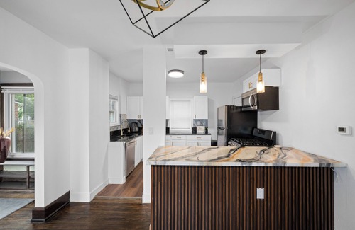 Ottawa House | Charming 3-bedroom house with WiFi, AC in wonderful Toledo