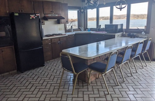 Elysian Cabin | Charming 3 bedroom Lake Home on 1 acre is perfect for your family getaway!
