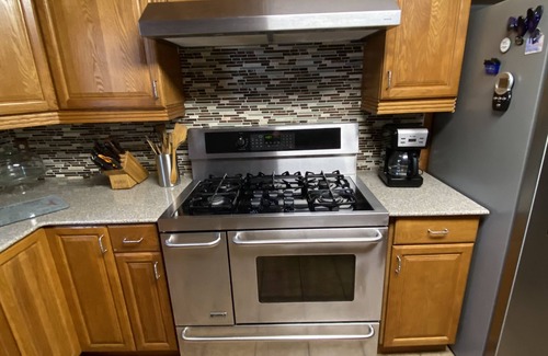 Lafayette Cottage | Charming 3-bedroom Saint Street cottage with AC and WiFi in Lafayette