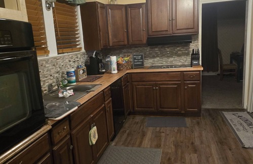 Lobdell/Woodale House | Charming 3-bedroom house with 2 baths. The home is in the middle of Baton Rouge