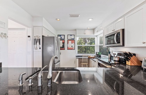 Boca Grande House | Charming 3-Bedroom Single Family Home with Pool in Boca Grande-Beach Access!