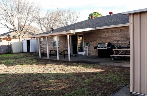 Burkburnett House | Charming 3-bedroom house with WiFi and AC in Burkburnett
