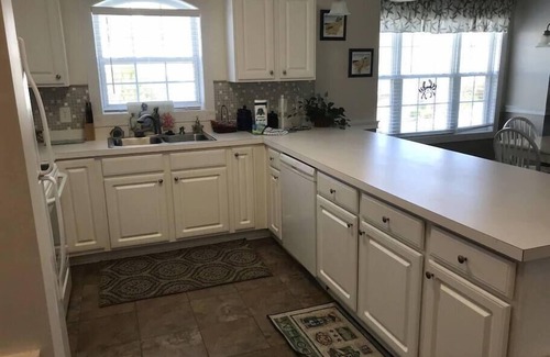 Central Myrtle Beach Apartment | Charming 3 Bedroom Condo in Myrtlewood