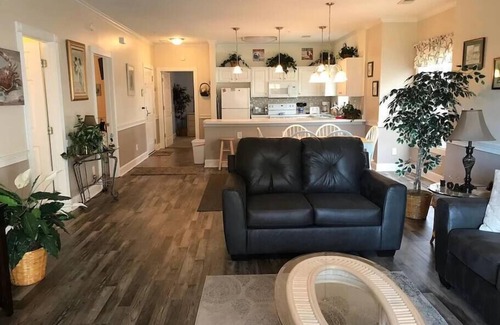 Central Myrtle Beach Apartment | Charming 3 Bedroom Condo in Myrtlewood