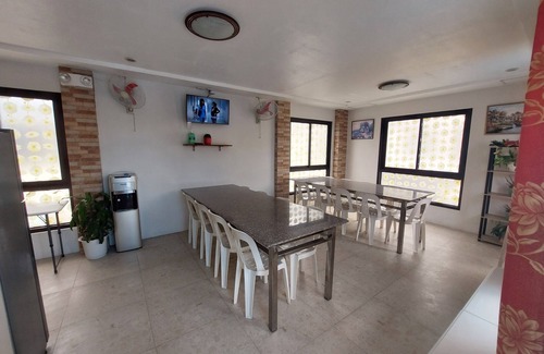 Calamba Villa | Charming 3 Bedrooms with natural hotspring