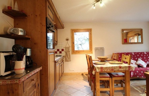 Les Carroz-d'Araches Apartment | Charming 3-Room Apt for 6 with 2 Baths, Parking, Near Ski Bus