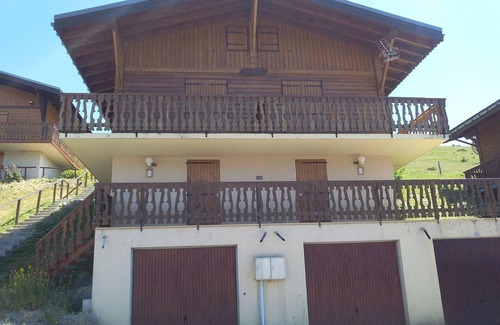 Crest-Voland Apartment | Charming 3-Room Apartment in Crest-Voland - Ski-in/Ski-out, Garage, Sleeps 6