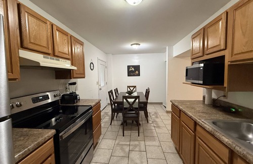 Macomb Apartment | Charming 3BR/2BA Apartment in Macomb, IL