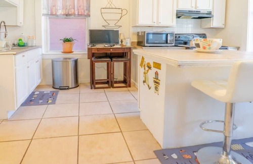 Tower Grove East House | Charming 3BR Tower Grove Family Home/ABODEbucks