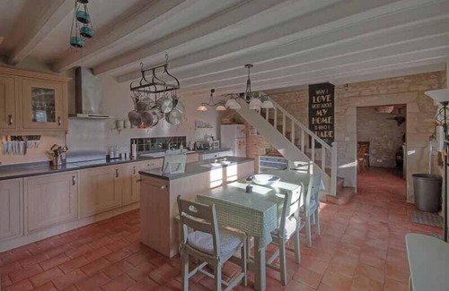 Sainte-Soline House | Charming 4-bed 3 bath, farmhouse/barn conversion