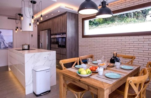 Ermita House | Charming 4-Bed House in Javea - Montgo Park