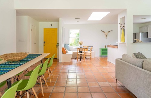 Martindale House | Charming 4-bedroom house on the river in Martindale