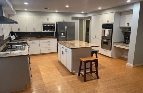 Sheboygan House | Charming 4-bedroom house with WiFi and AC in lovely Sheboygan