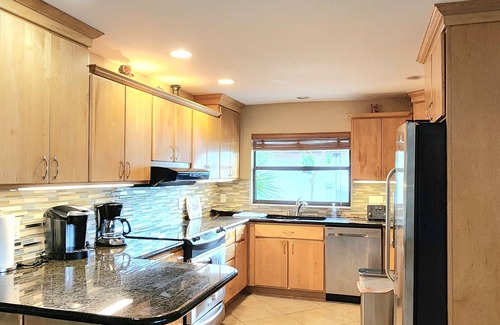 Central Naples Villa | Charming 4-bedroom plus den villa with pool and spa near the beach and downtown.