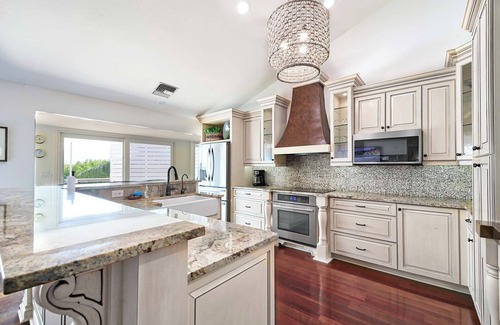 Isles of Capri House | Charming 4 bedroom, Pool, Dock, Bay View on Isles Of Capri, Naples Marco Island