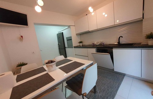 Pitesti Villa | Charming 4-bedroom villa with WiFi, fitness room in enchanting Pitești
