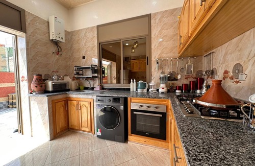 District of Sidi Youssef Ben Ali Villa | Charming 4-bedroom villa in enchanting مراكش with WiFi, AC.pool