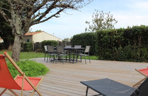 Saint-Denis-d'Oleron House | Charming 4-Bedroom House Near Beach, Port & Shops - Sleeps 9