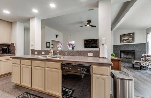 Johnson City House | Charming 4BDRM Home/Pool & Hot Tub/Near Wineries!