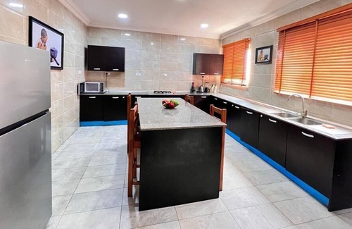 Ikoyi Apartment | Charming 5-Bed Penthouse in Victoria Island, Lagos