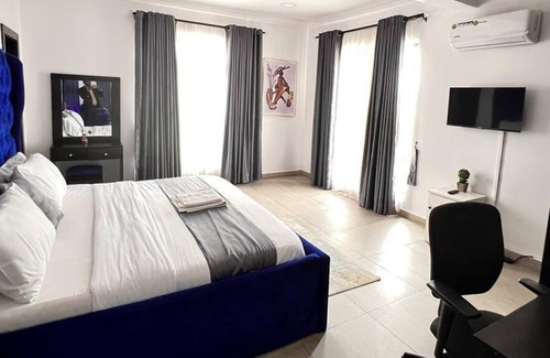 Ikoyi Apartment | Charming 5-Bed Penthouse in Victoria Island, Lagos