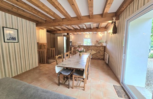 Mauzens-et-Miremont Cottage | Charming 5-Bedroom House with Private Pool in the Heart of Périgord Noir
