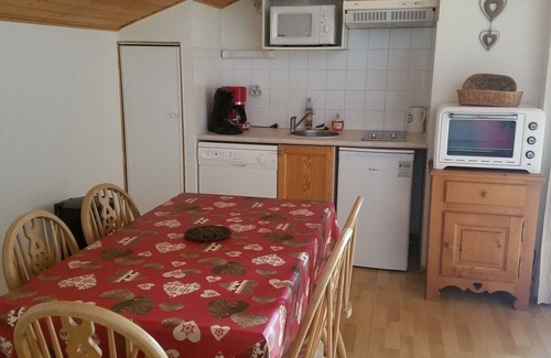 Samoens Apartment | Charming 5-person apartment in Samoëns