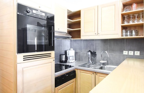 Flaine Apartment | Charming 6th-floor 2-bedroom apartment with fireplace