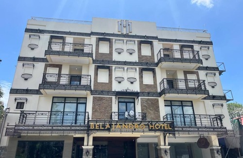 Angeles City Hotel | Charming 70 bedroom hotel with AC, WiFi in beautiful Angeles