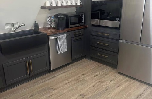 Union City House | Charming A Frame house with WiFi in Union City