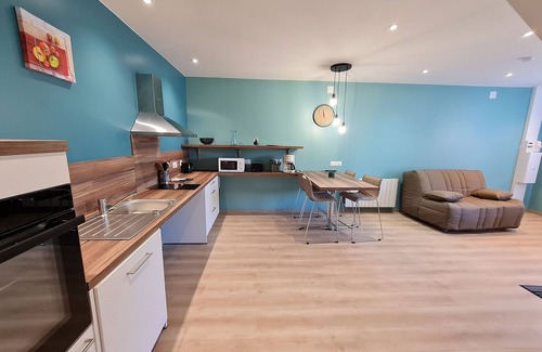 Lironville Cottage | Charming Accessible Cottage Near Nature Parks and Main Cities