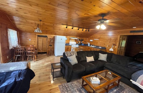 Old Forge Cabin | Charming Adirondack Cabin for Rent – Your Perfect Escape in the Heart of Naturen