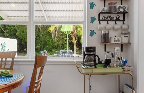 Key Largo Cottage | Charming and Cozy ,2/2 in Key Largo,Where Island Vibes and Adventures Await You.