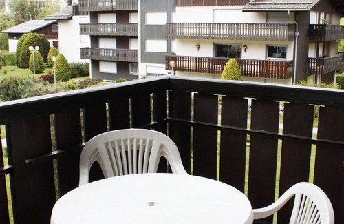 Chamonix City Centre Apartment | Charming apartment in Chamonix with balcony, pets allowed, parking