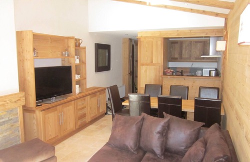 Chamonix City Centre Apartment | Charming apartment 8 people, next to the Savoy/Brévent ski slopes, Chamonix